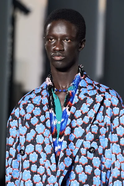 Look 20